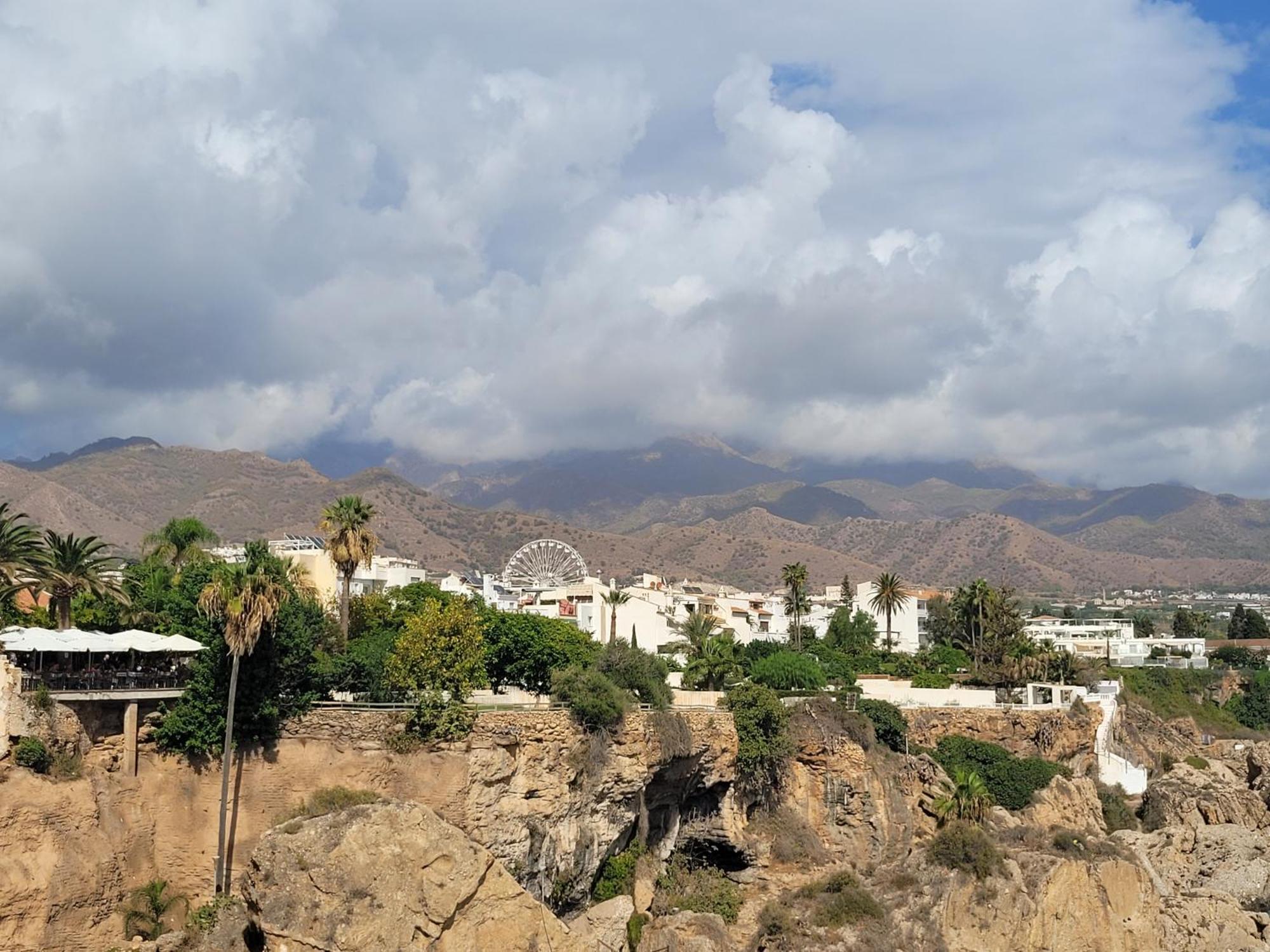 Apartamentos Nerja 2 المظهر الخارجي الصورة